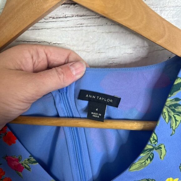 Ann Taylor floral pleated dress yellow blue size 4 - Picture 4 of 7